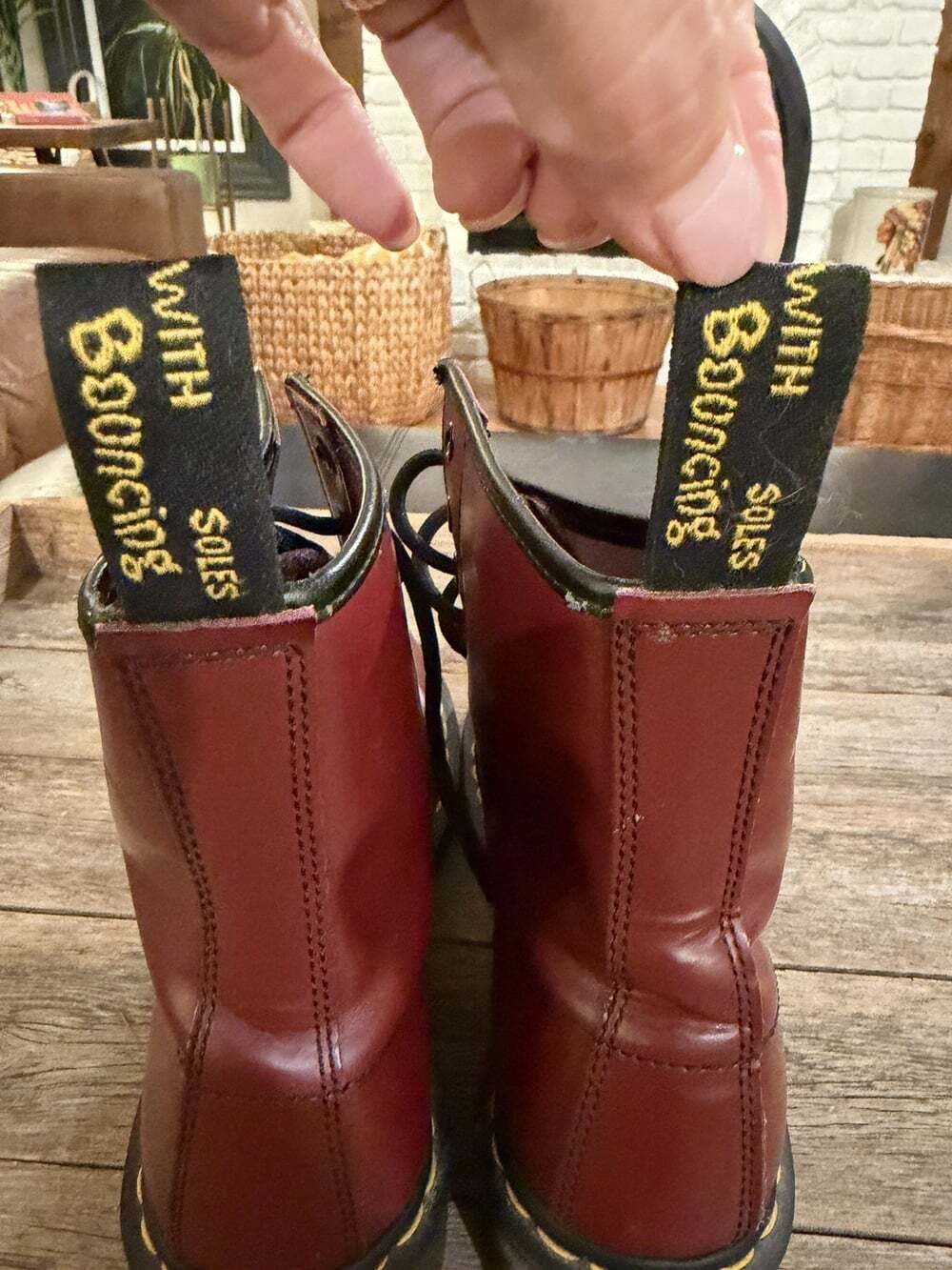 Dr. Martens 1460 Women’s Size 9 Cherry Red Burgundy Leather 8-Eye Boots - Picture 13 of 14